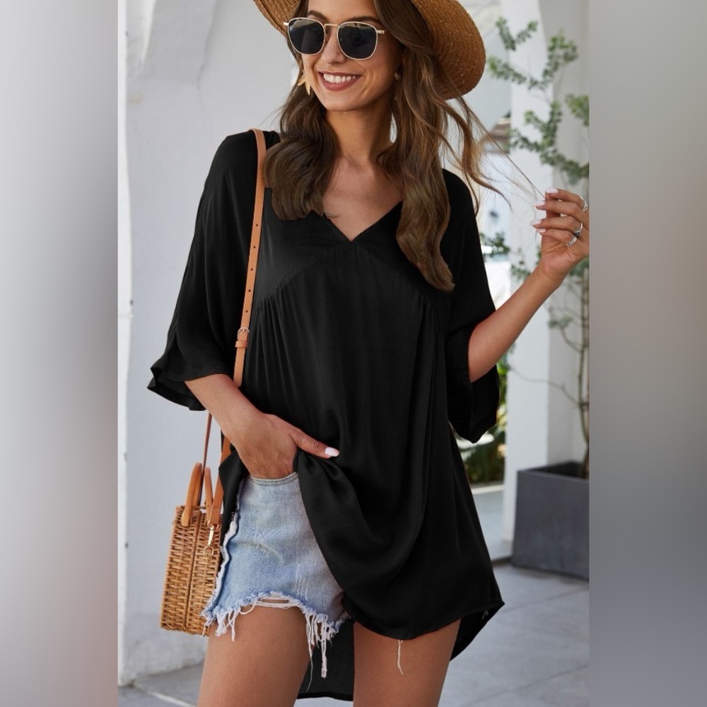 Black Relaxed Fit Long Top NWT